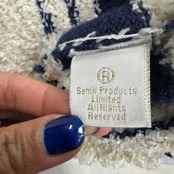 B Duck Teens Fuzzy Cardigan Sweater Cream Blue Varsity Y2K Graphic Size Medium - Picture 13 of 16